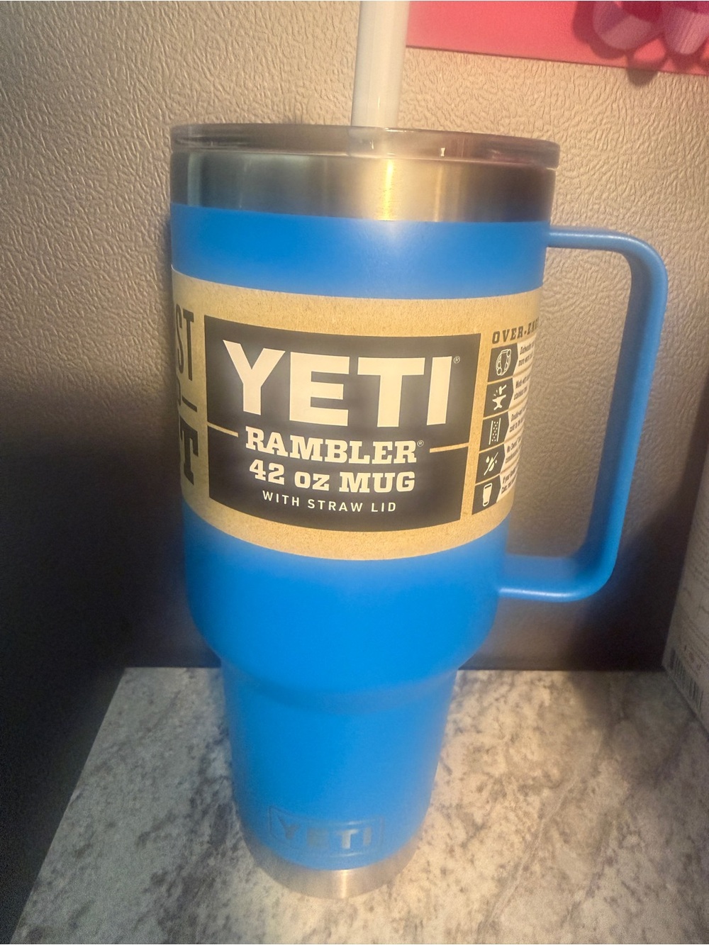 YETI Rambler 42 oz Straw Mug Big Wave Blue NWT Insulated Tumbler